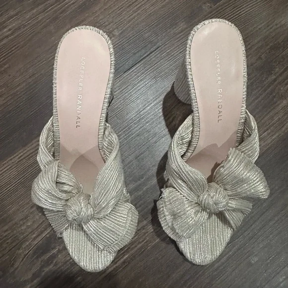 Loeffler Randall Penny Knot Champagne Bow Heels Size 8 - Picture 9 of 12